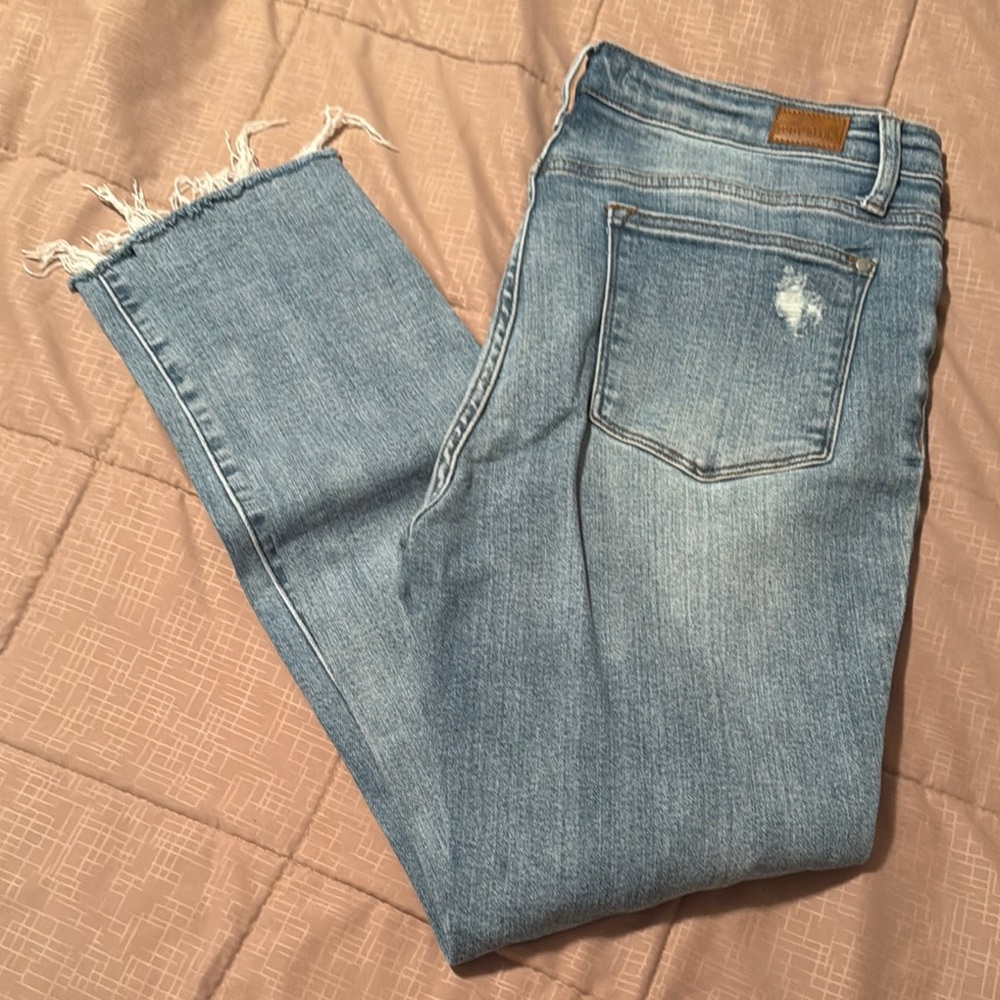Judy Blue distressed jeans